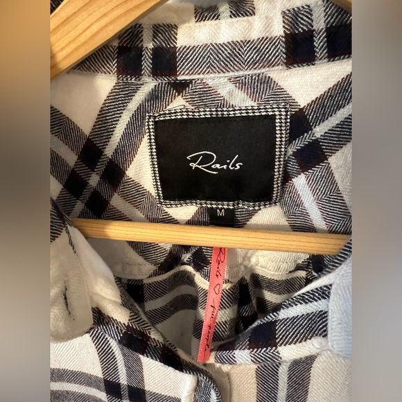 Rails X Free People Sleeveless Charli Vanilla/Navy Lightweight Plaid Top Medium - Picture 5 of 10